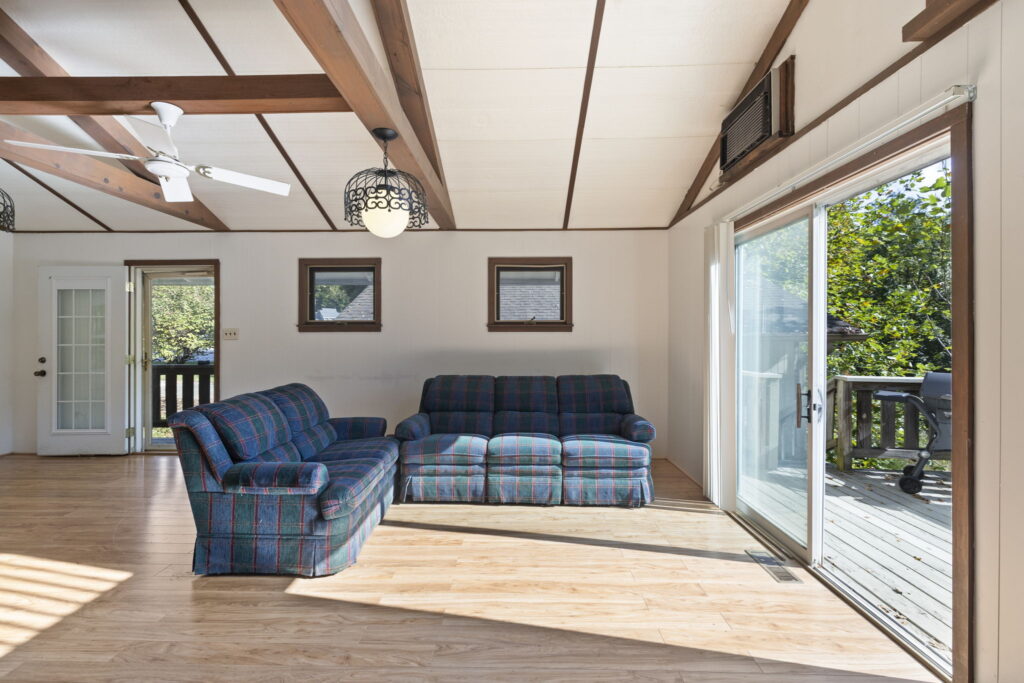2941 S. Mask Ct. - Danielle Stiles Real Estate - Painted Hills For Sale (3)